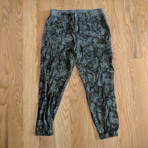 Knox Rose for Target Floral Joggers
